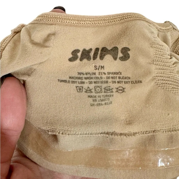 SKIMS Seamless Sculpt Bralette in Clay Nude S/M- Still Full Price - Picture 9 of 9